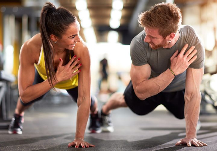 Doctor and patient discussing a personalised nutrition plan